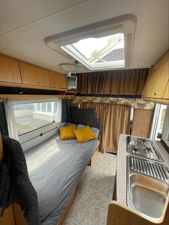 Отель The Cosy Camper At Rockfield Park Голуэй Экстерьер фото